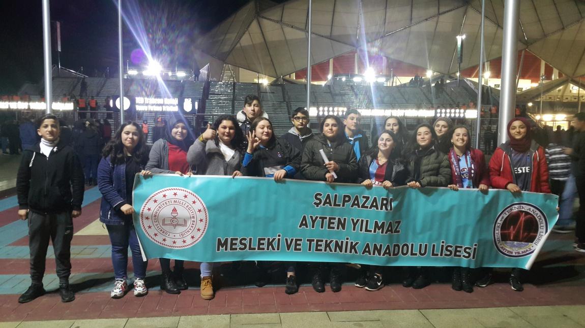 Öğrencilerimiz Trabzonspor'a Destek Oldu